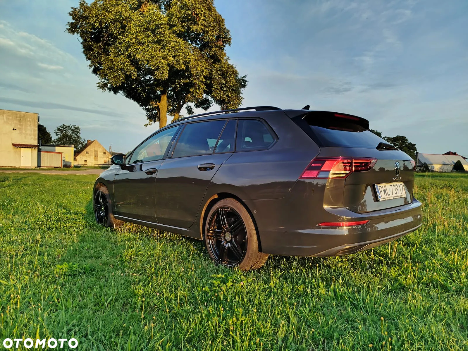 Volkswagen Golf VIII 2.0 TDI - 7