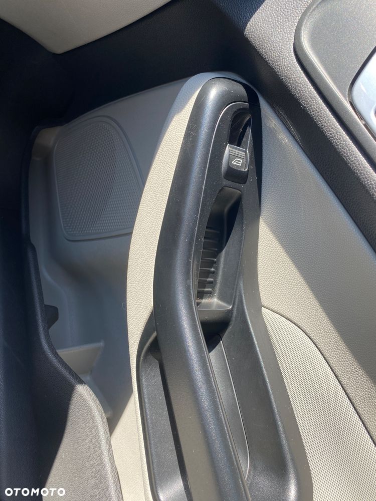 Ford Fiesta 1.0 EcoBoost Platinium X - 13