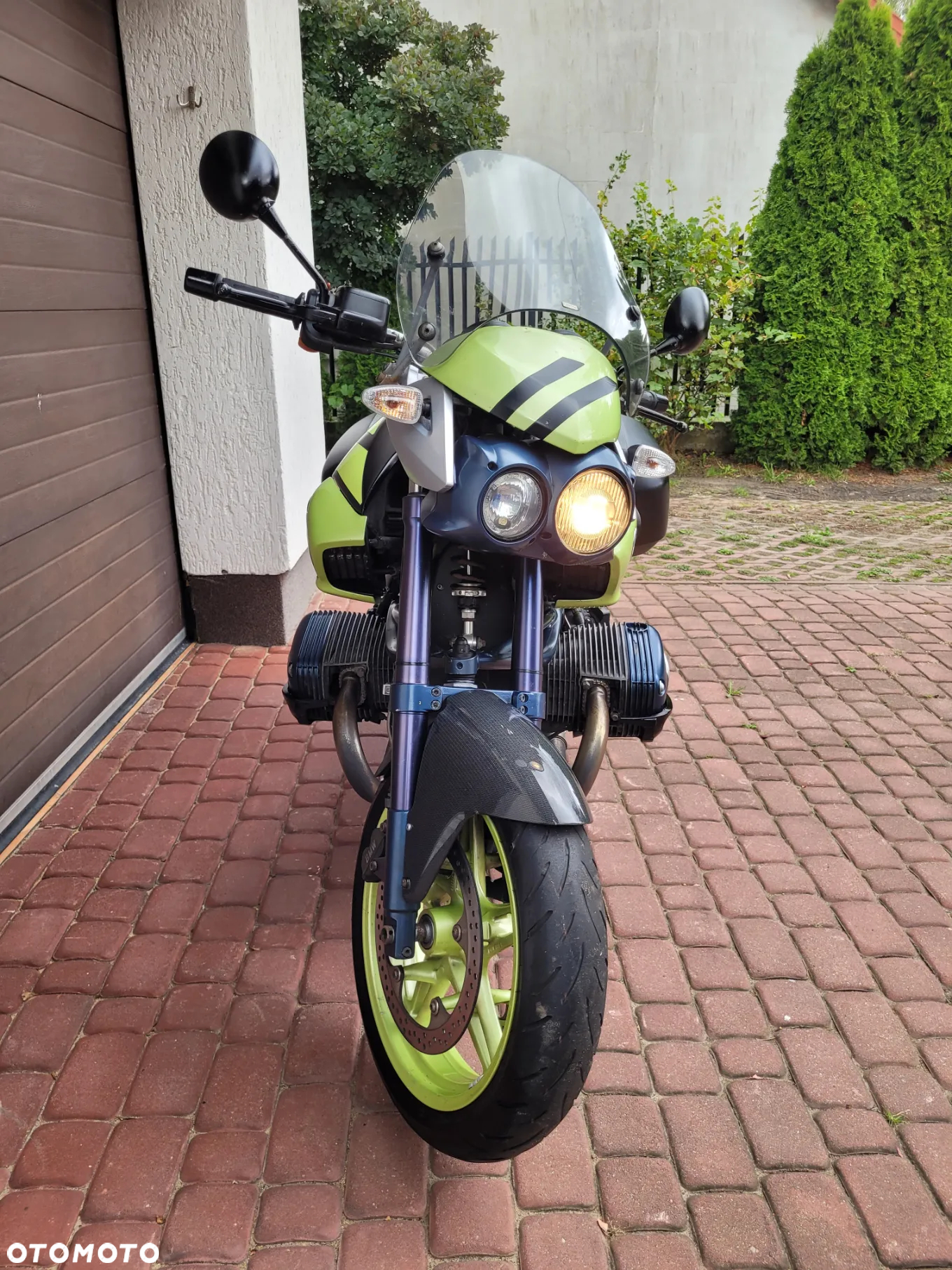 BMW R - 6