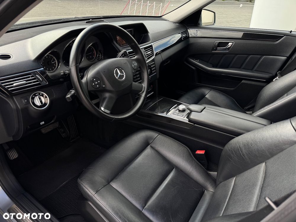 Mercedes-Benz Klasa E 220 CDI Automatik Avantgarde BusinessEDITION - 24