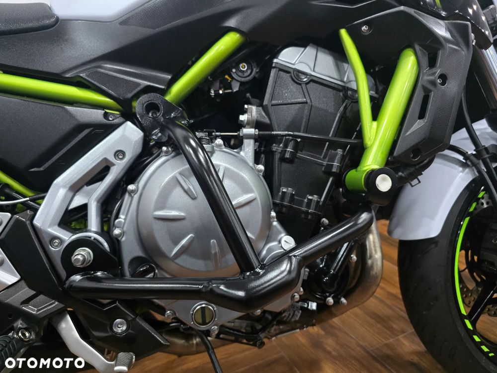 Kawasaki Z 650 - 25