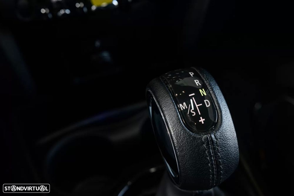 MINI Countryman Cooper SE ALL4 Auto - 37