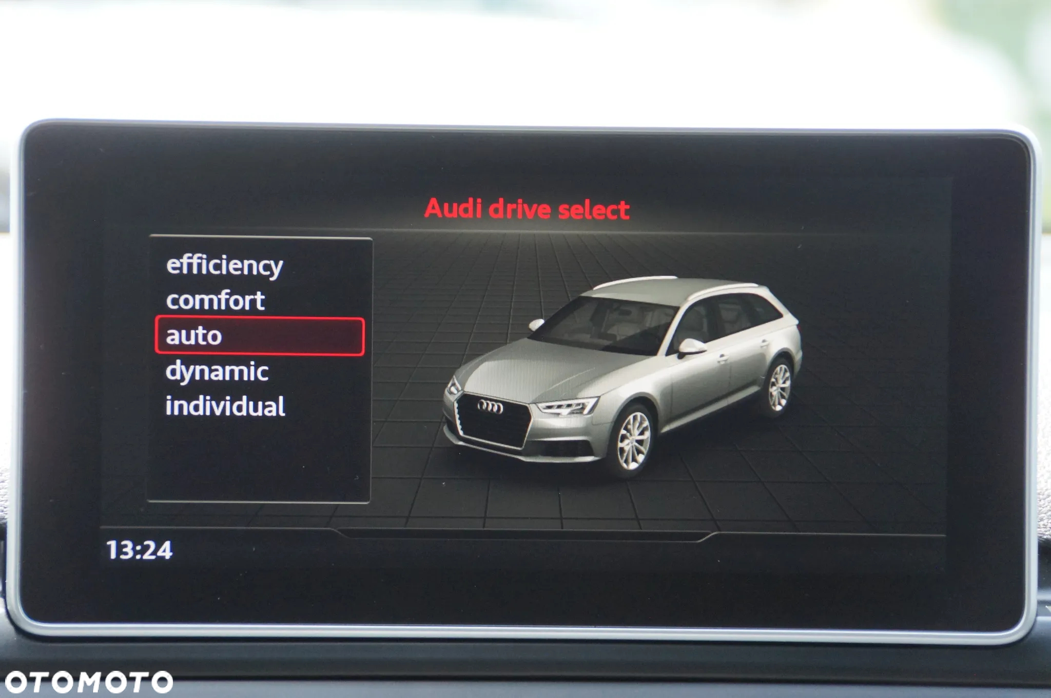 Audi A4 2.0 TDI S tronic - 17