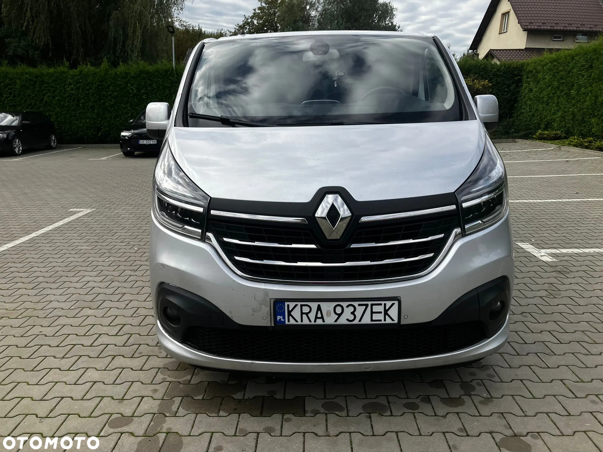 Renault Trafic Grand SpaceClass 2.0 dCi EDC - 18