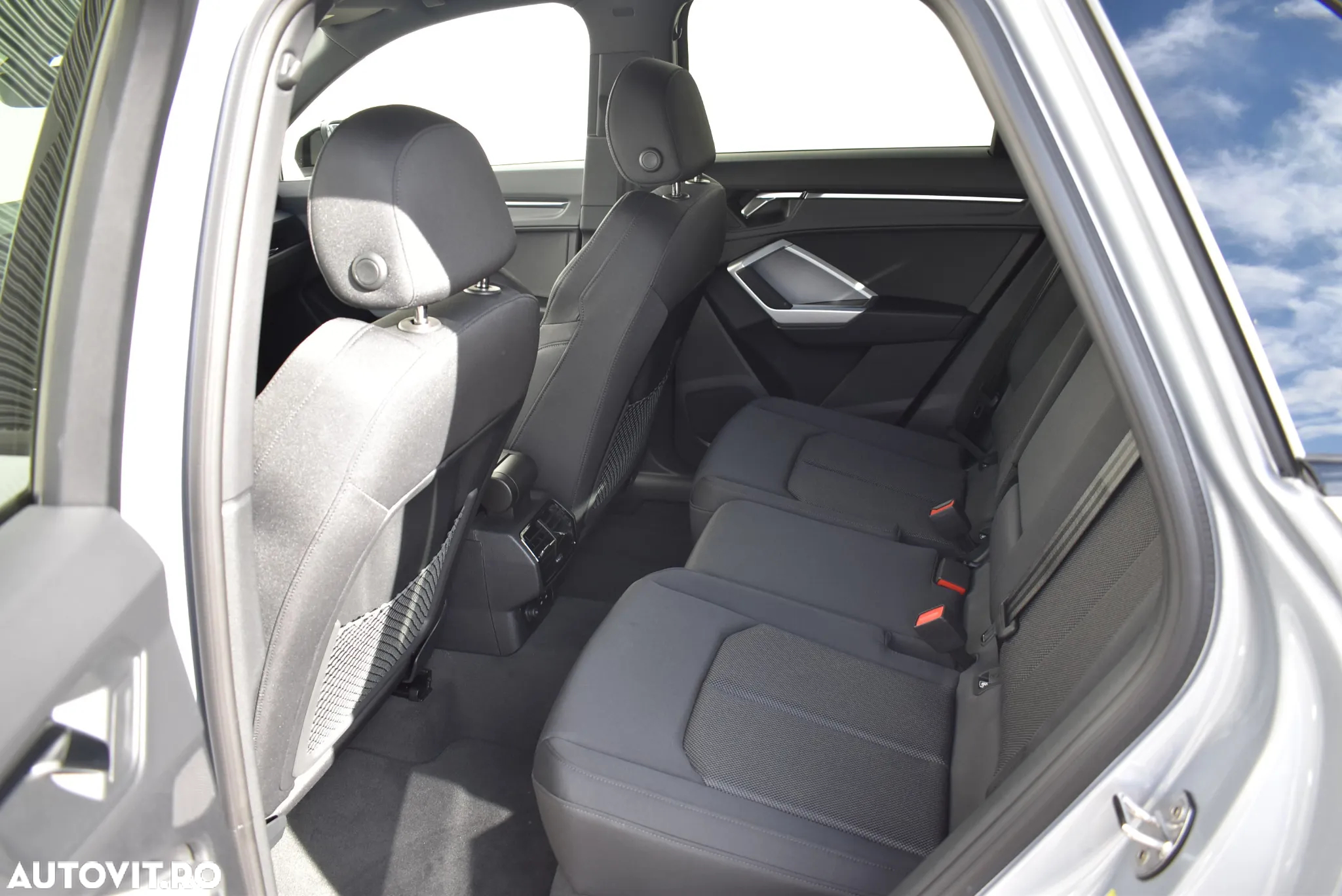 Audi Q3 2.0 40 TFSI S tronic quattro Advanced - 27