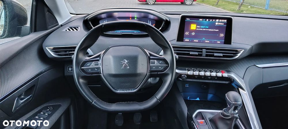 Peugeot 3008 - 18
