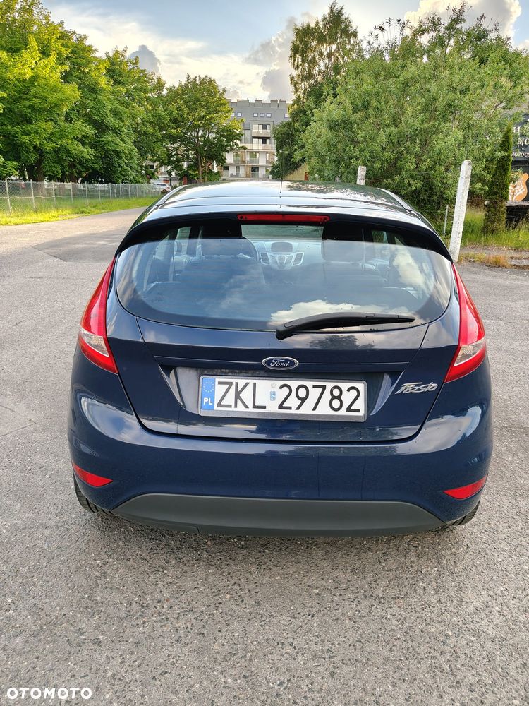 Ford Fiesta 2009 photo 4