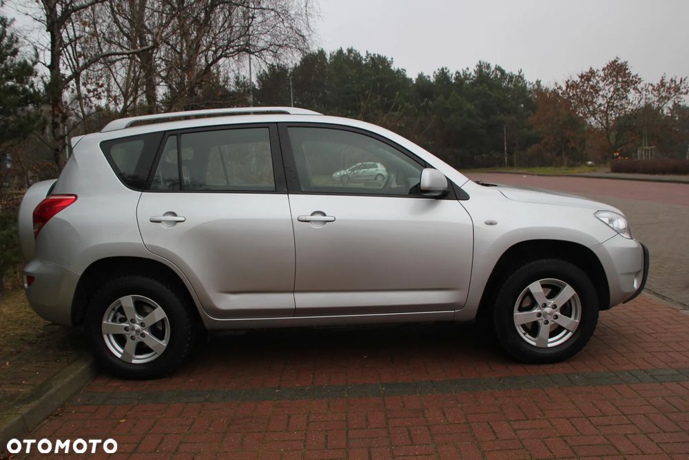 Toyota RAV4 2.0 VVT-i Luna - 25