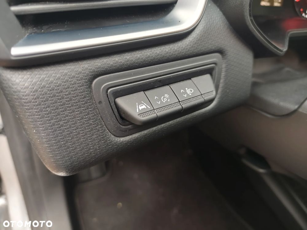 Renault Clio BLUE dCi 100 BUSINESS EDITION - 12