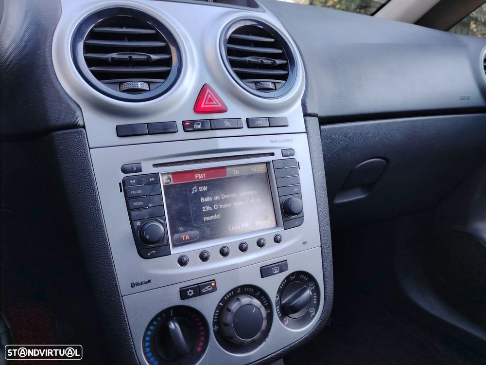 Opel Corsa 1.2 Enjoy FlexFuel - 6