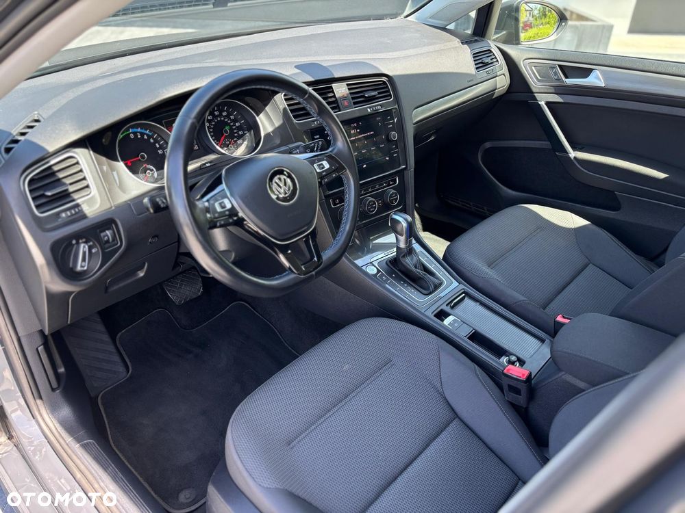 Volkswagen Golf e-Golf - 19