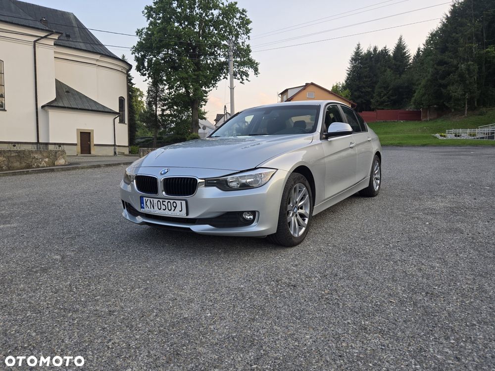 BMW Seria 3 320d - 33