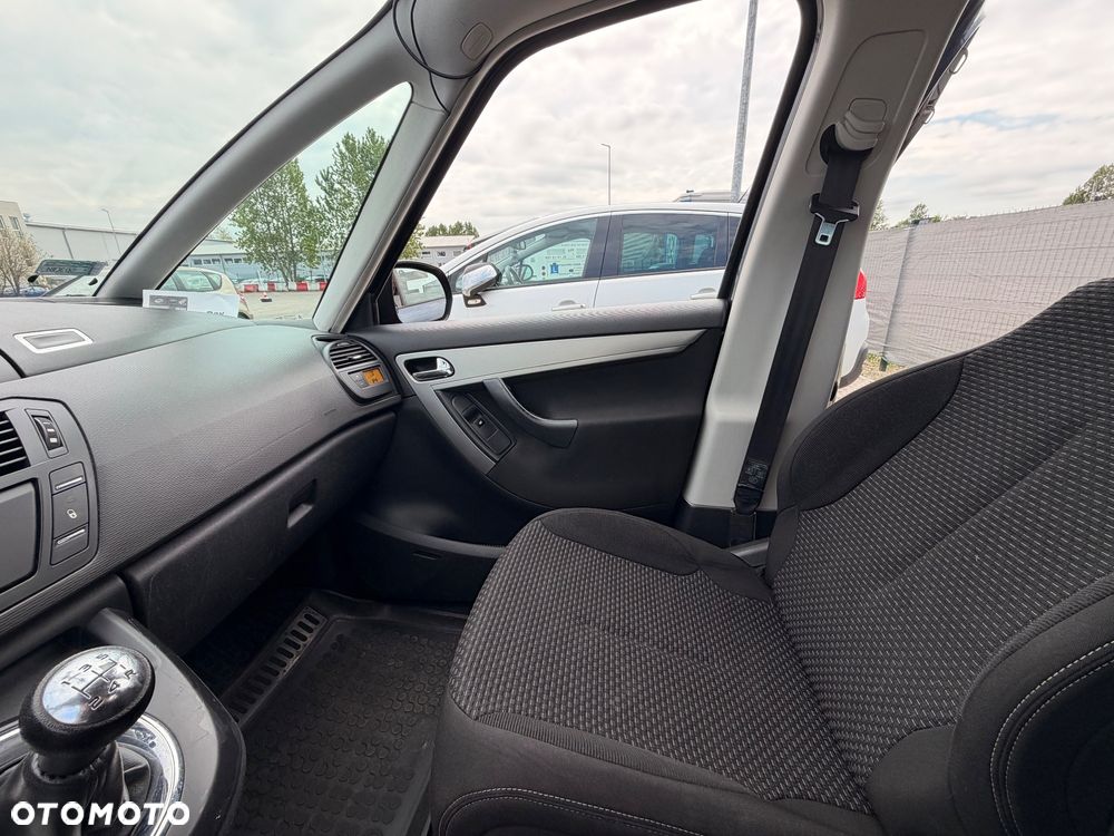 Citroën C4 Picasso 1.6 VTi SX - 10