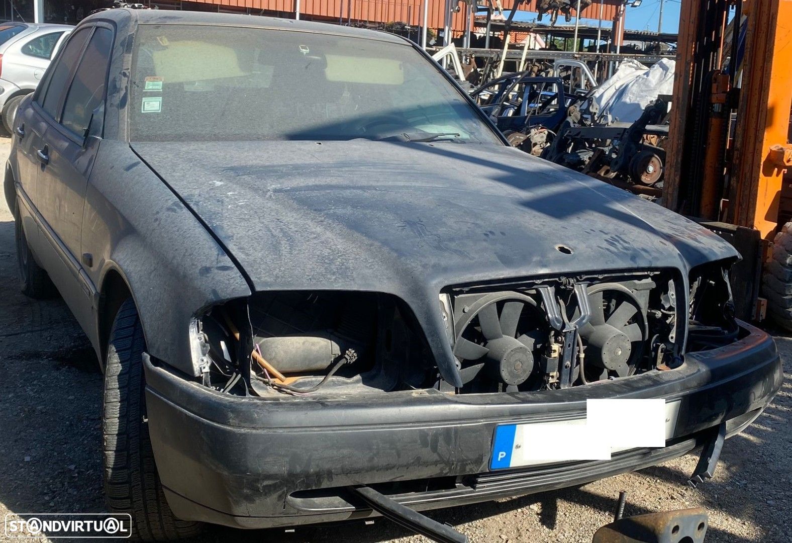 Mercedes C-180 (W202) 1.8i de 1995 disponível para peças - 1