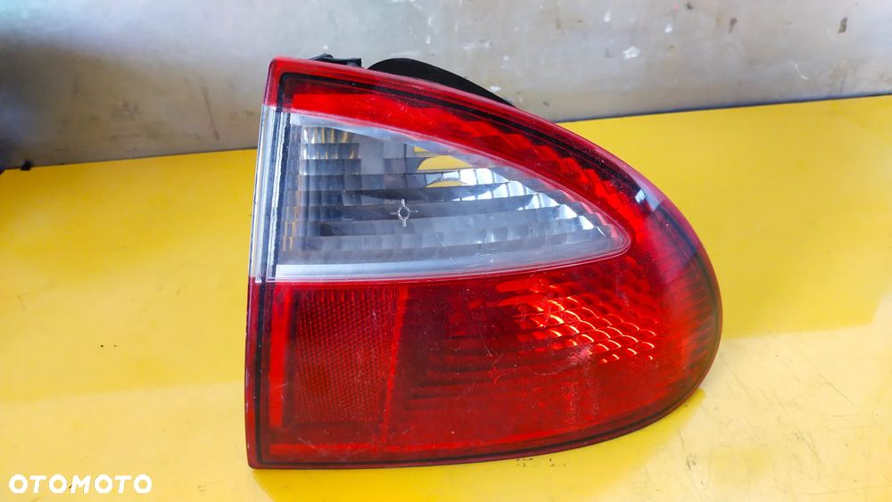 SEAT LEON I 99-05 LAMPA PRAWA TYŁ TYLNA - 1