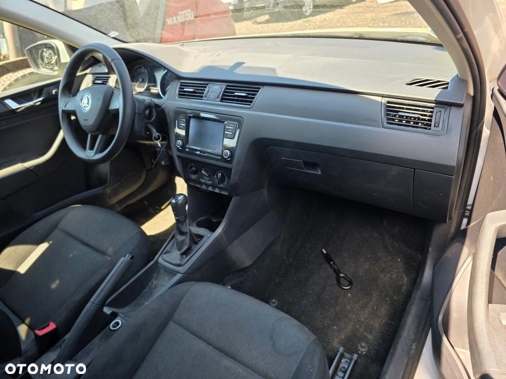 Skoda RAPID 1.0 TSI Ambition - 9