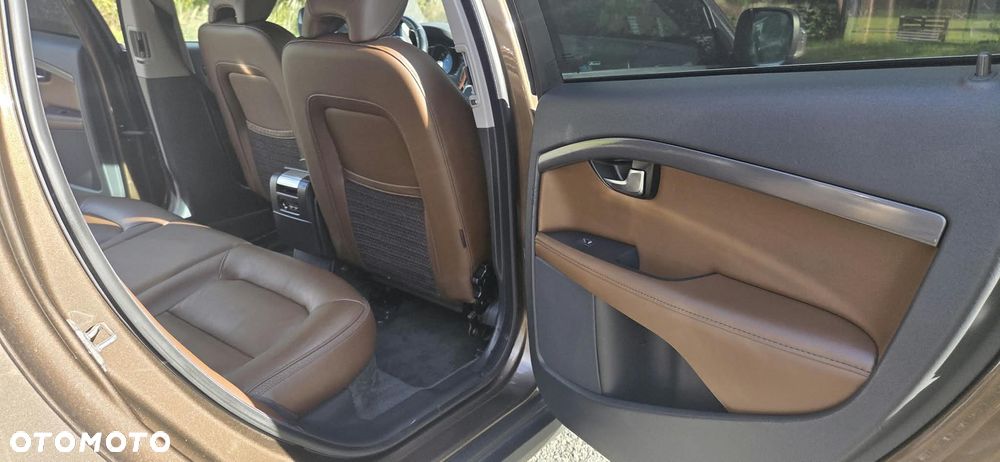 Volvo XC 70 - 19