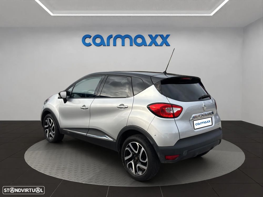 Renault Captur 1.5 dCi Sport EDC - 4