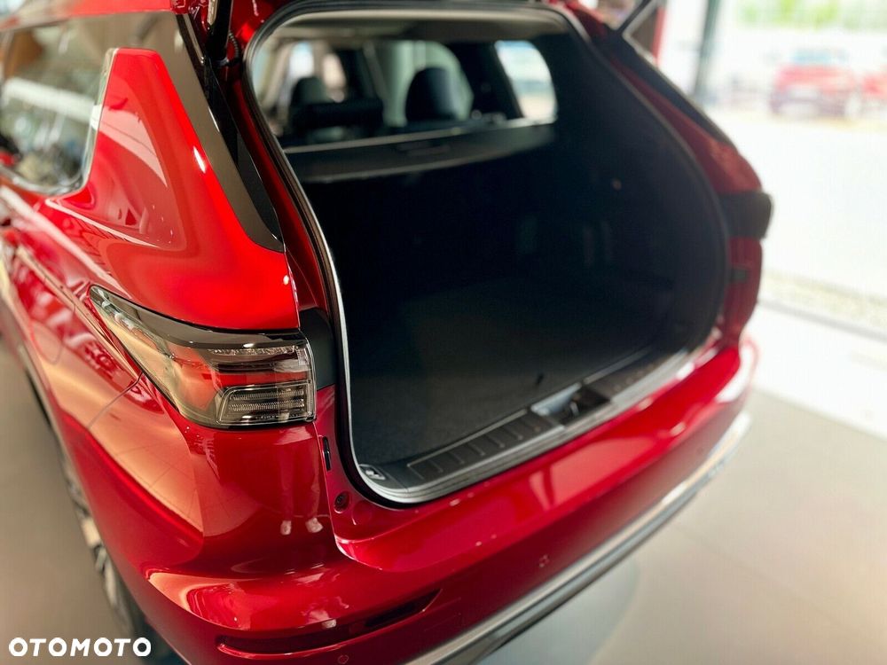 Mitsubishi Outlander - 7