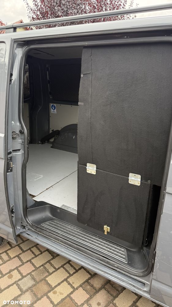 Volkswagen Transporter T6 - 16