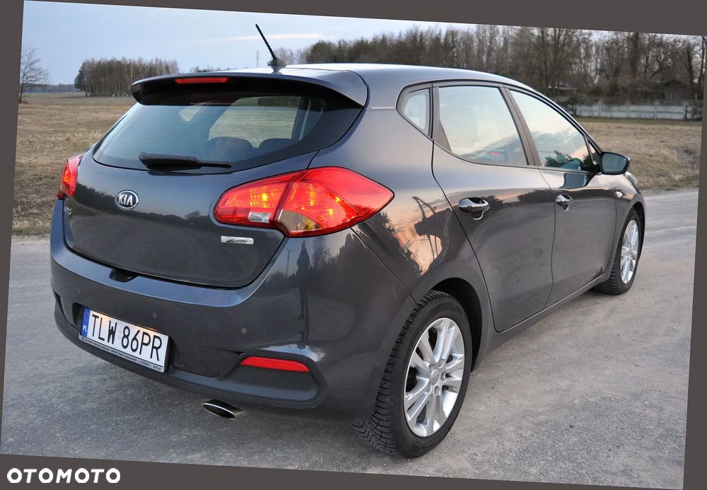 Kia Ceed 1.6 CRDi 128 Spirit - 14