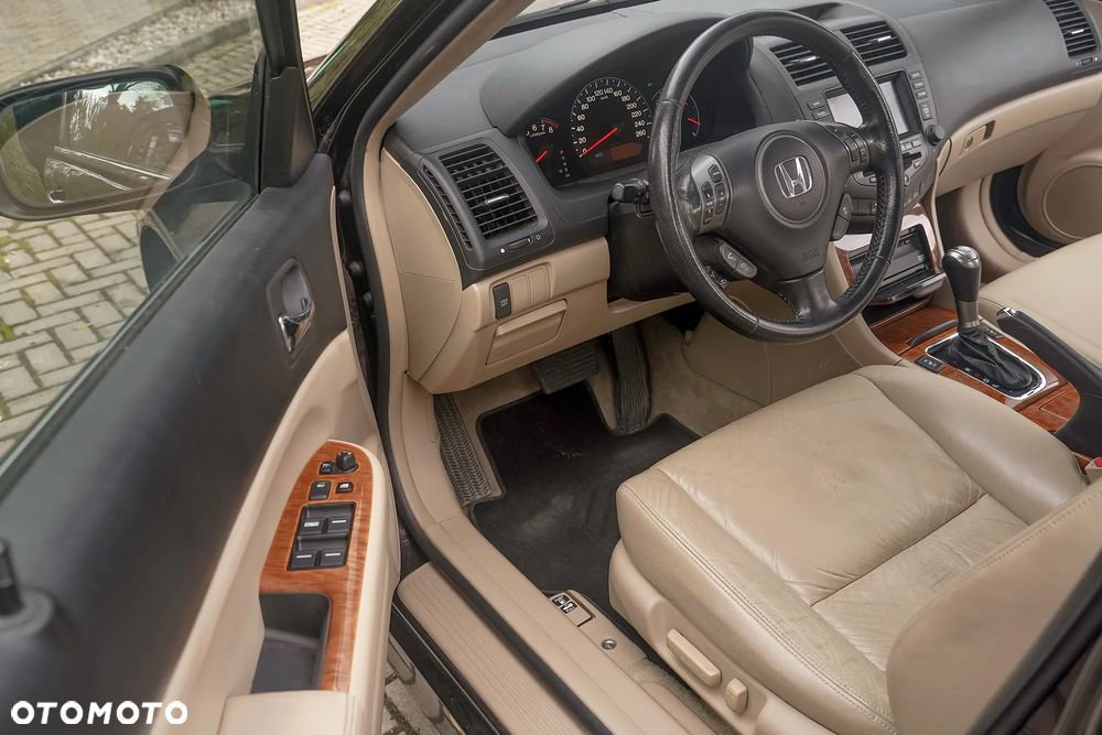 Honda Accord 2.4 Executive ACC - 19