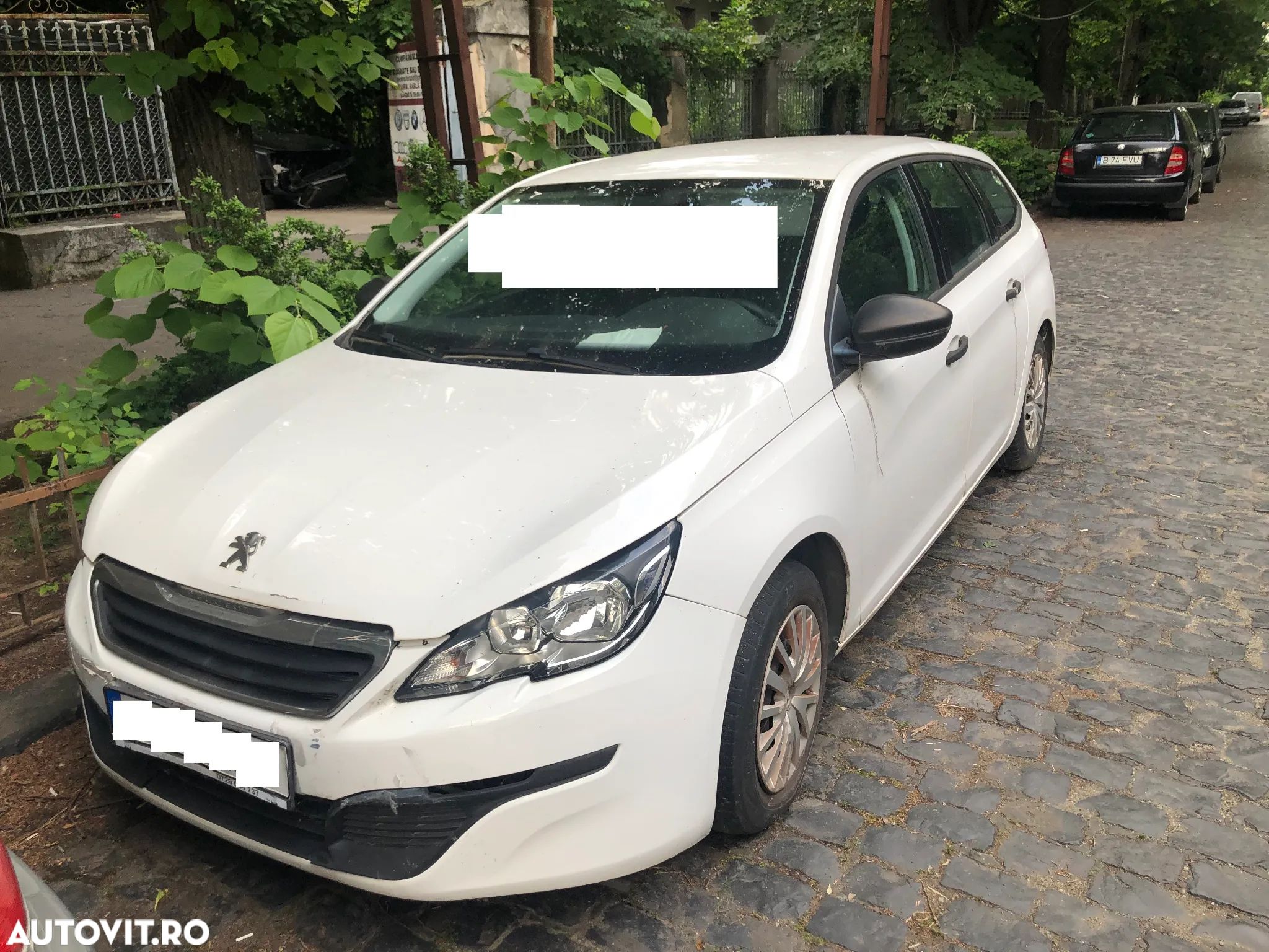 Dezmembrez Peugeot 308 break alb 2015 BLUEHDI - 1