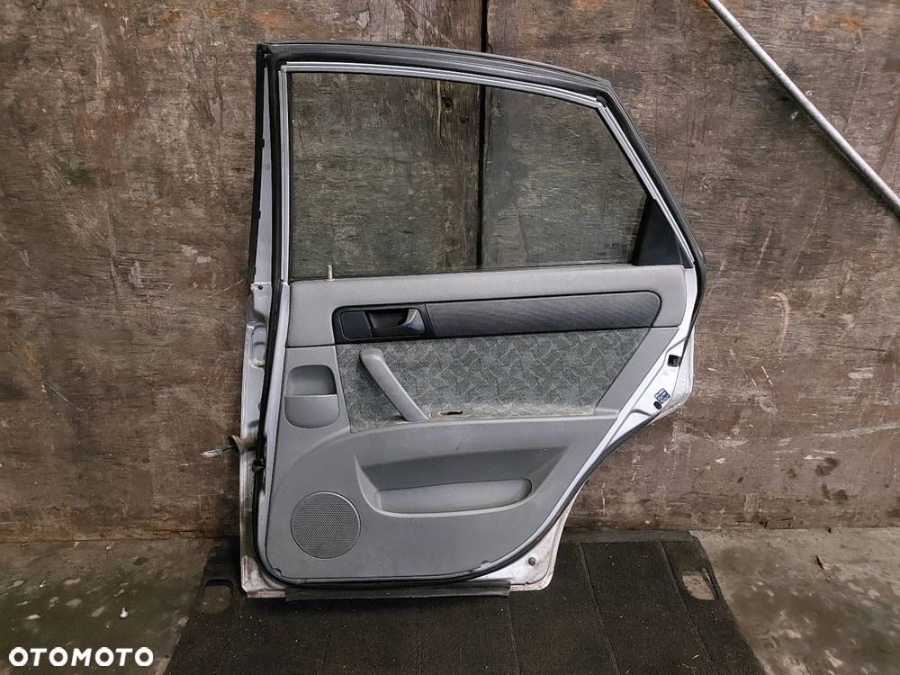DRZWI KOMPLETNE PRAWY TYŁ DAEWOO NUBIRA II J200 SEDAN 92U - 3