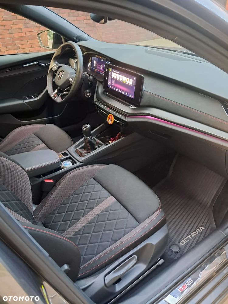 Skoda Octavia 2.0 TSI RS - 6