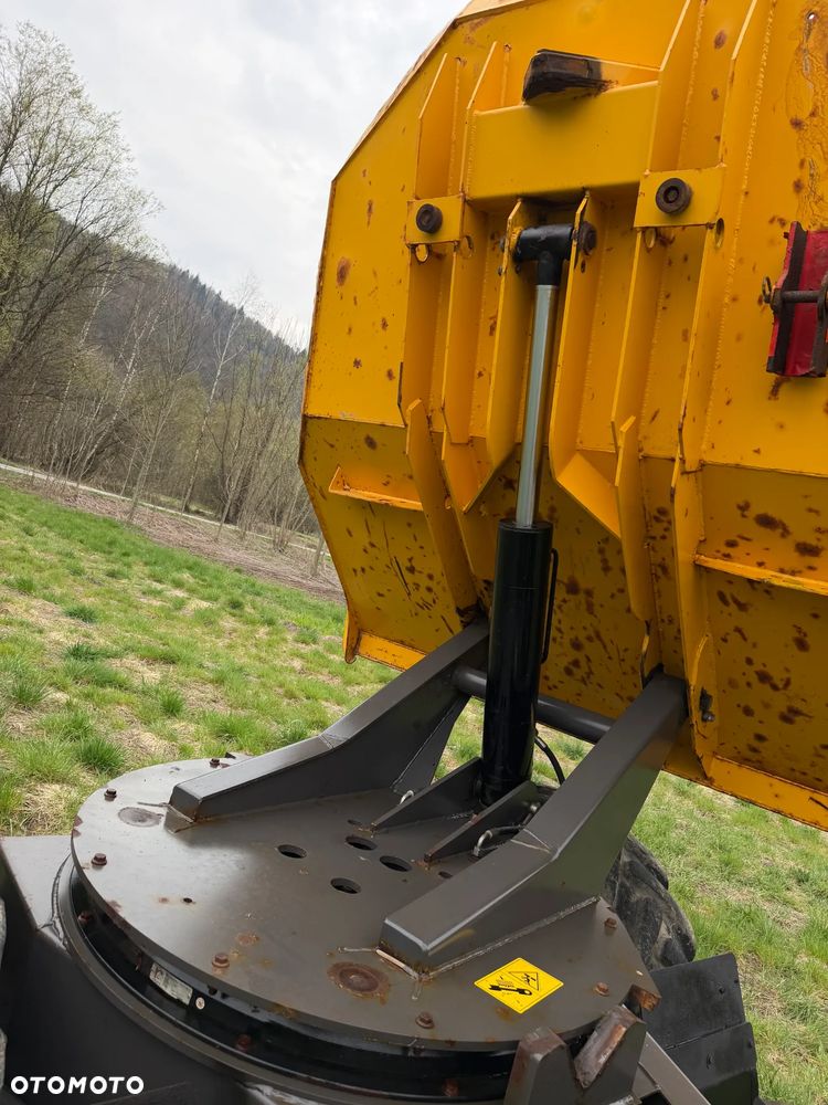 Terex Mecalac TA6s Wozidło wózek z Obrotową Kolebą. 6ton ładowność. 4x4. Silnik Perkins 80KM 4 cylindry. 1900 mtg. 2021 rok. Kamera z wielkim Ekranem! Jazda Rewers 3prędkości. Maszyna jak Nowa z Norweskiego Gospodarstwa! Ani deka luzów i wycieków! Hydrostatic. Pełny Oryginał. Hamulce brzytwa. Serwisy w DEKRA. Maszyna Woziła lekkie ładunki. Praktycznie zerowe zużycie. Wielka Okazja. Wszystko w pełnym Oryginale. Opony Oryginał wszystkie z 2020roku. - 3