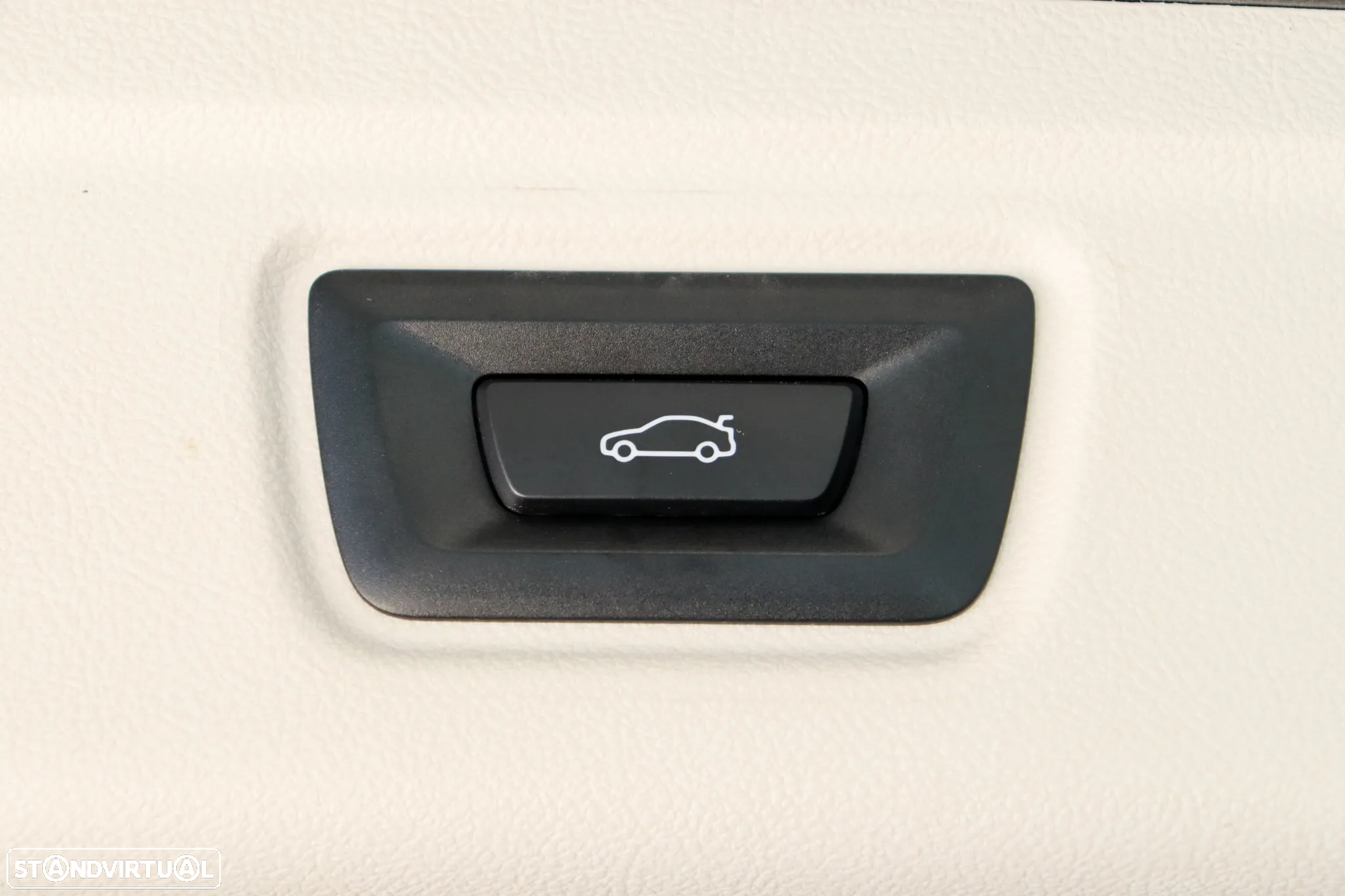 BMW 320 e Touring Auto - 34