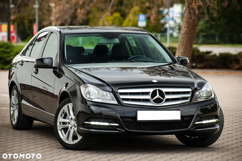 Mercedes-Benz Klasa C 180 BlueEFFICIENCY 7G-TRONIC Avantgarde - 1