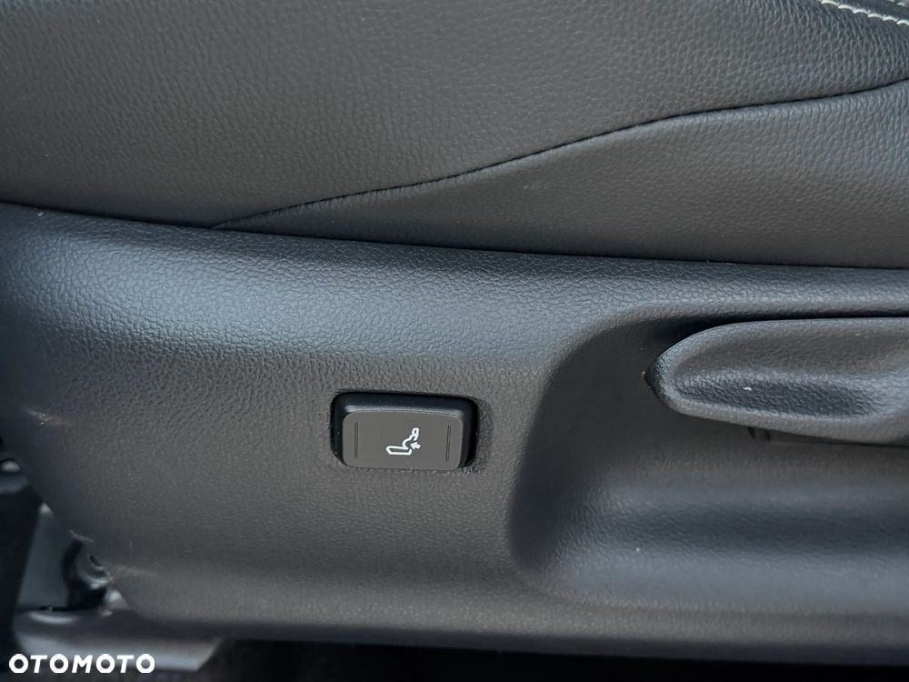 Toyota Yaris Cross Hybrid 1.5 Executive - 24