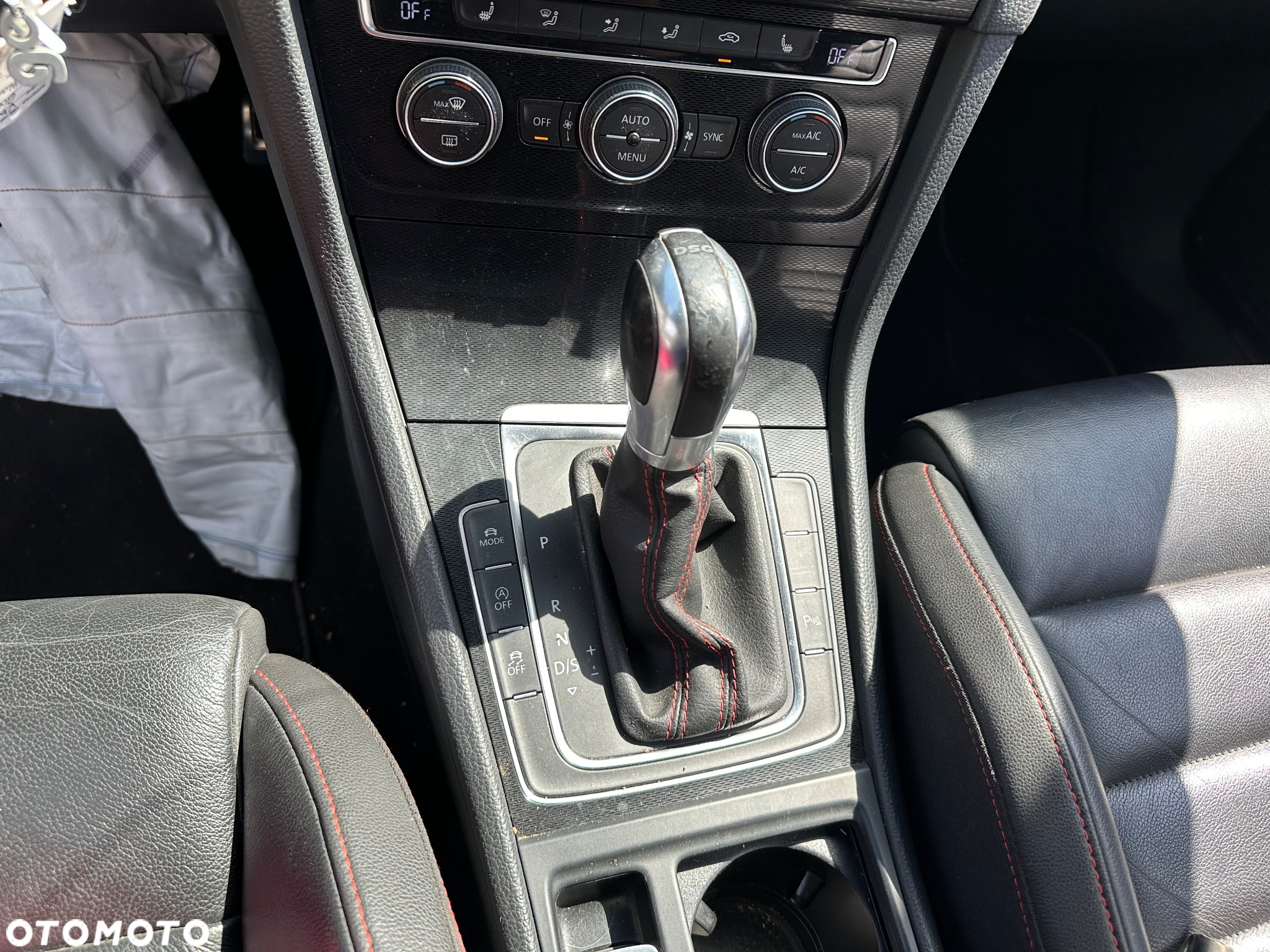 Volkswagen Golf GTI 2.0 TSI OPF DSG Performance - 21