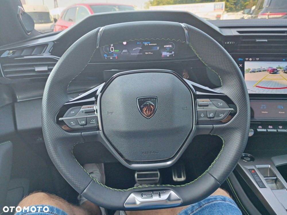 Peugeot 408 1.6 Plug-In Hybrid 225 GT EAT8 - 23