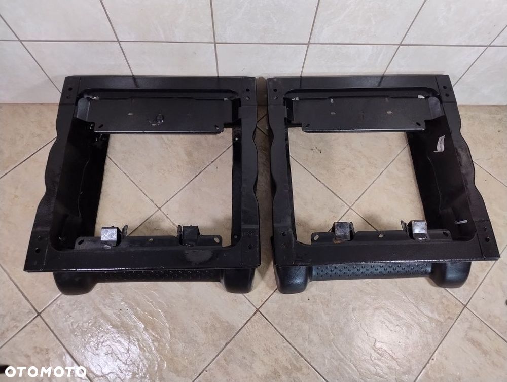 Traffic Passenger Vivaro ustawa fotela prawa lewa stelaż mocowanie lux - 4