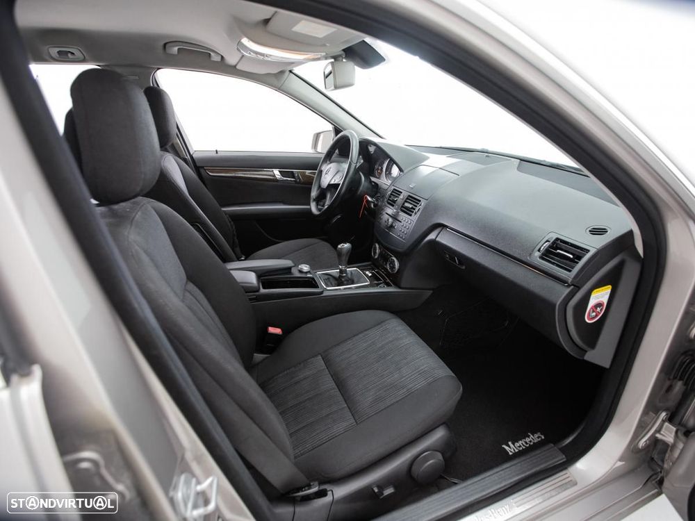 Mercedes-Benz C 200 - 9