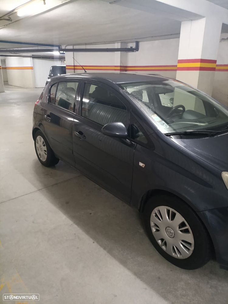 Opel Corsa 1.2 CMON - 4