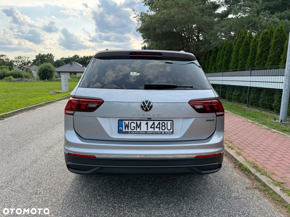 Volkswagen Tiguan Allspace 2.0 TSI 4Mot Highline DSG - 9