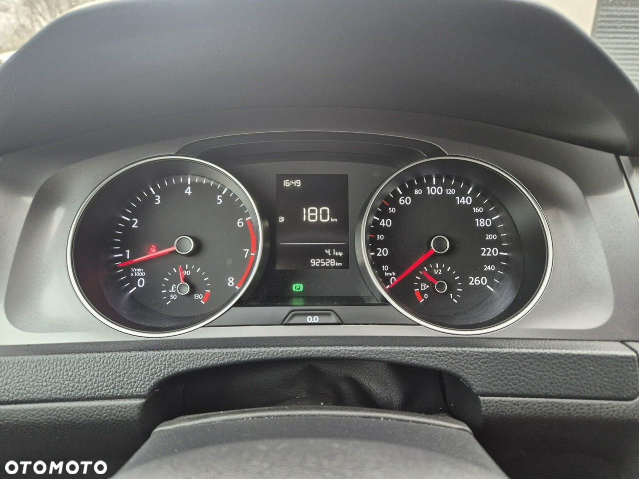 Volkswagen Golf - 8