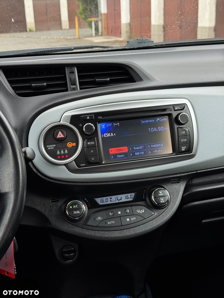 Toyota Yaris - 24