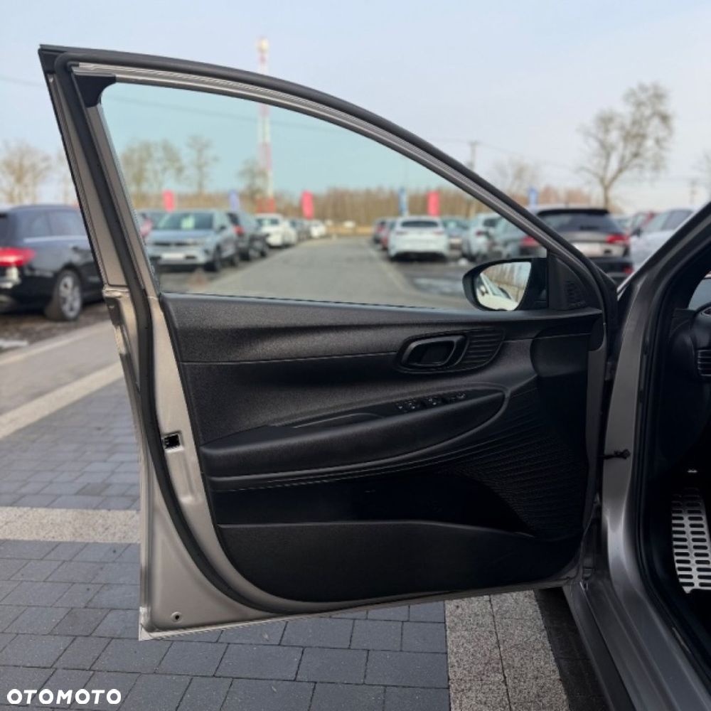 Hyundai i20 - 17