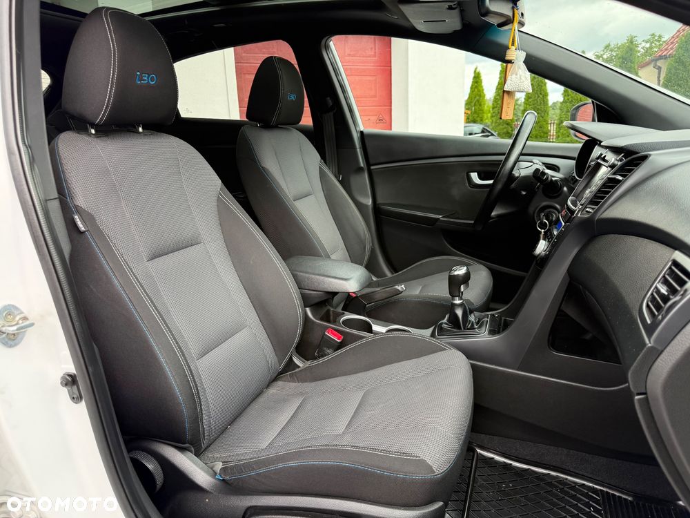 Hyundai i30 1.6 CRDI Passion - 28