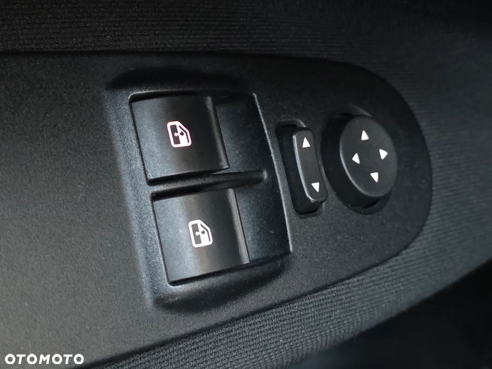 Fiat Punto 1.4 Easy S&S - 23