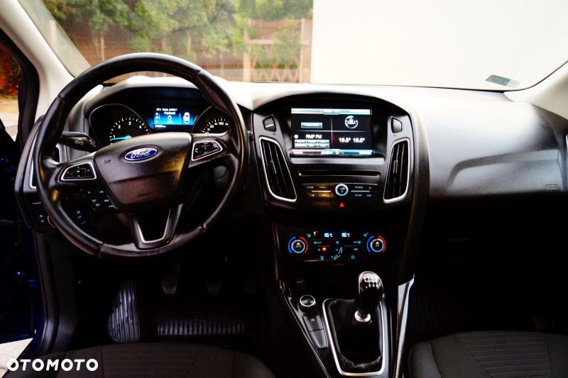 Ford Focus - 26