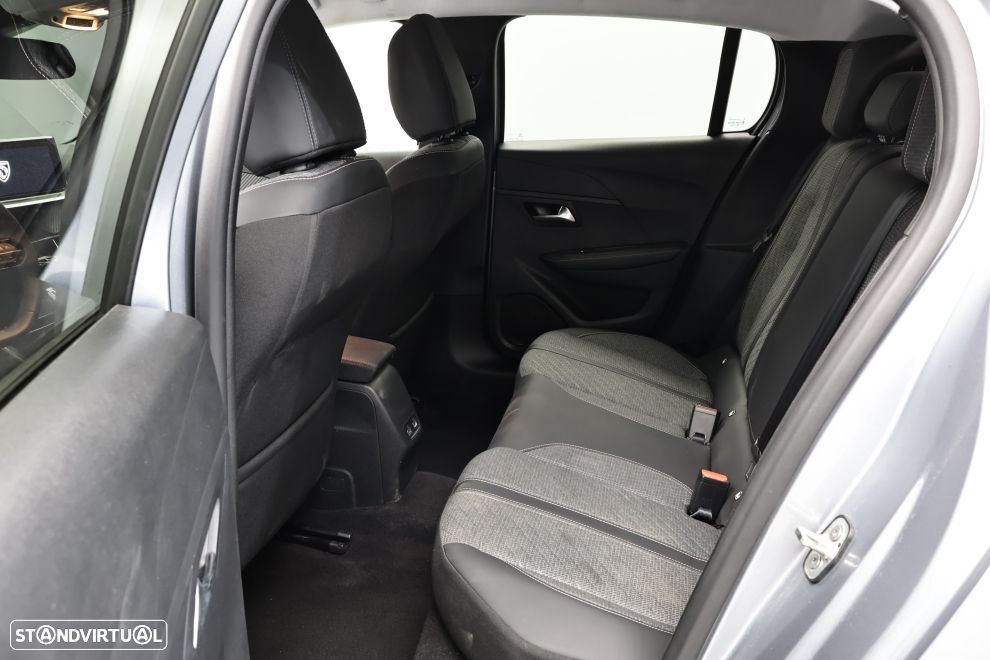 Peugeot 208 1.2 PureTech Allure - 24