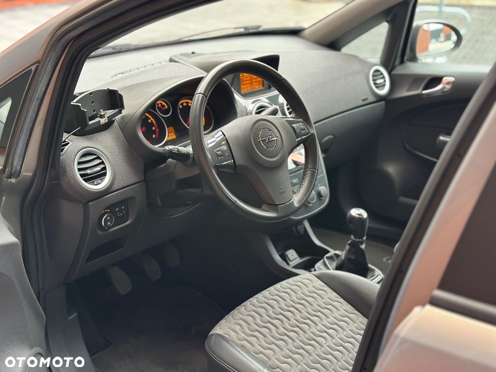 Opel Corsa 1.4 16V Edition 111 Jahre - 8