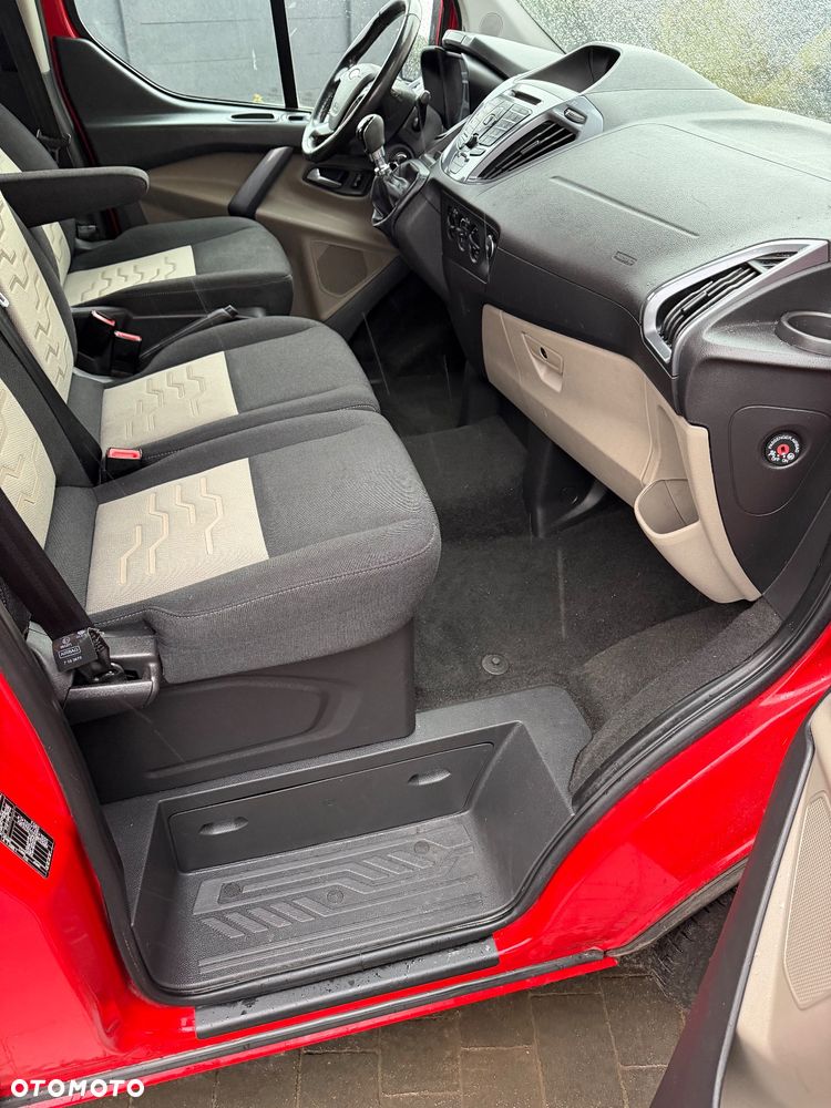 Ford Transit Custom 310 L2H1 Limited - 23