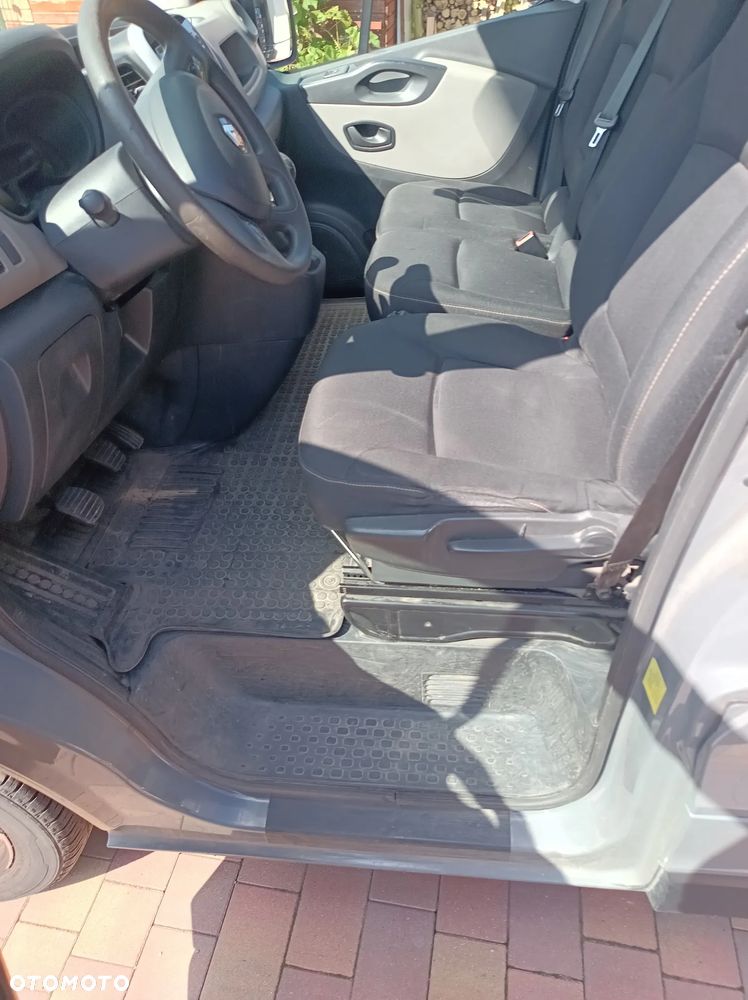 Renault trafic - 24