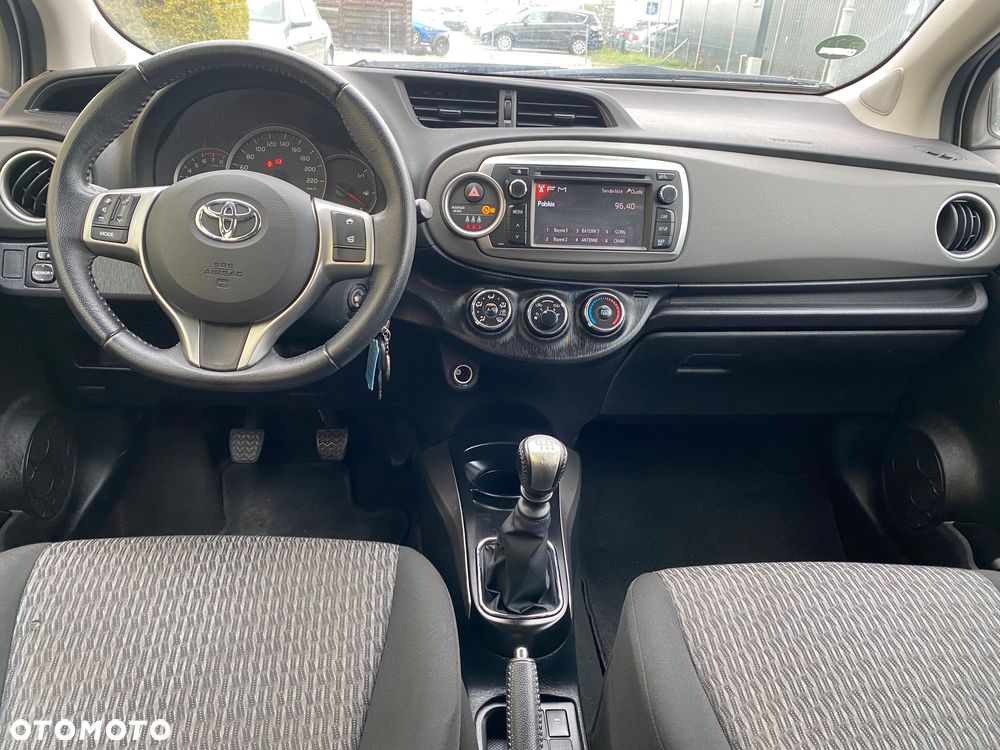 Toyota Yaris 1.33 Premium - 14